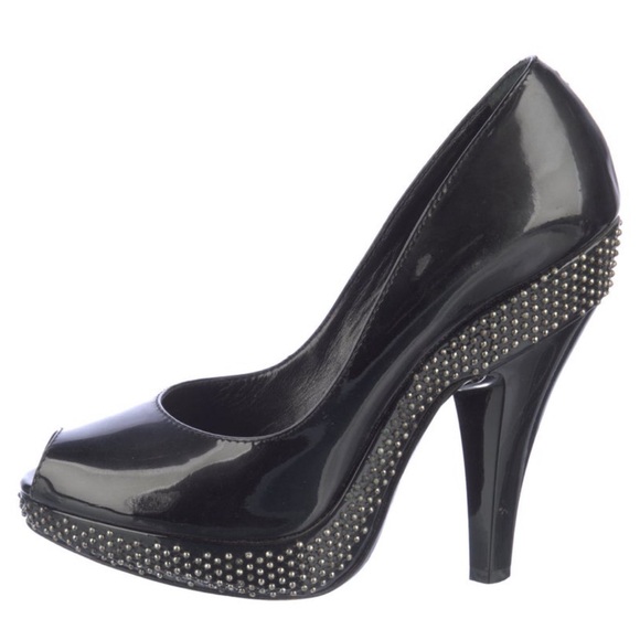 Burberry Black Patent Leather Studded Platform Peep-Toe Heels IT 39/US 9 - Picture 1 of 5